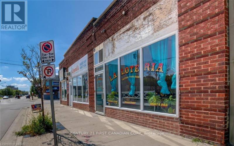 1062 Dundas Street, London, Ontario N5W3A6, ,Retail,For Sale,Dundas,X7387926