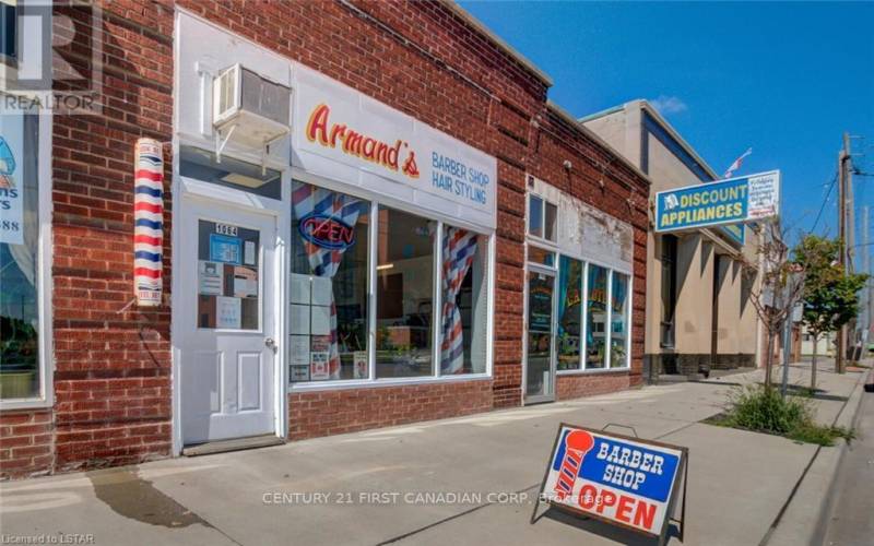 1062 Dundas Street, London, Ontario N5W3A6, ,Retail,For Sale,Dundas,X7387926